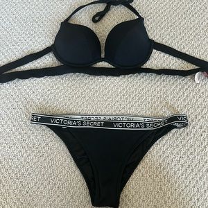 Victoria’s Secret push up top & cheeky bottom small, 34B. 2 piece bikini